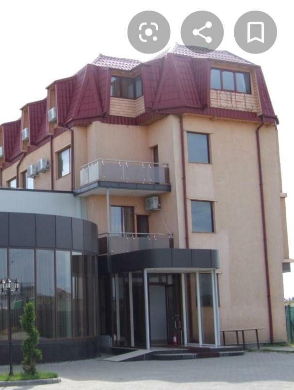 Hotel Plaisir Ploieşti Exterior foto
